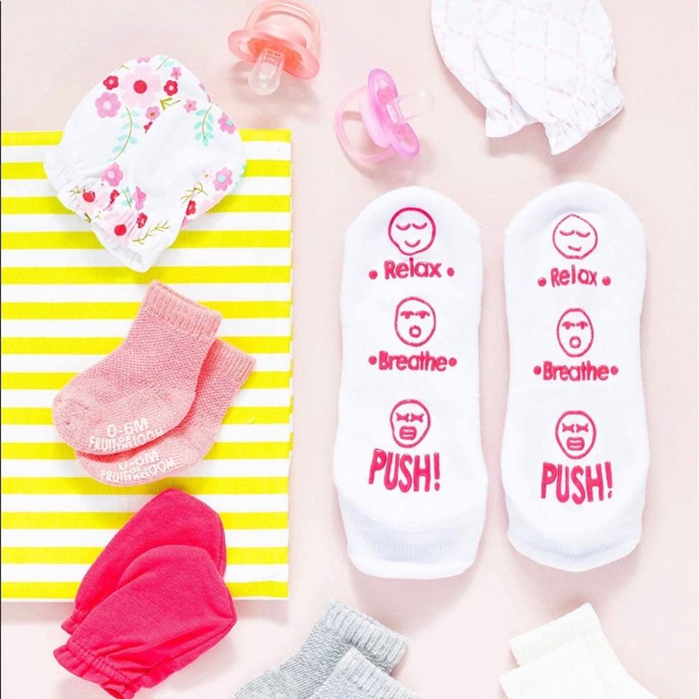 👶🏼 NWT Women In labor socks